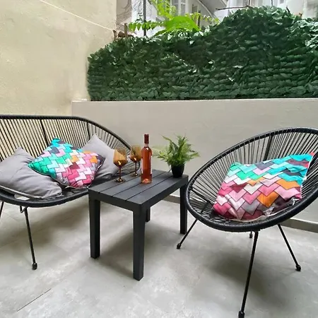 Apartamento Crystal Studio-downtown Escape-navarinou Square