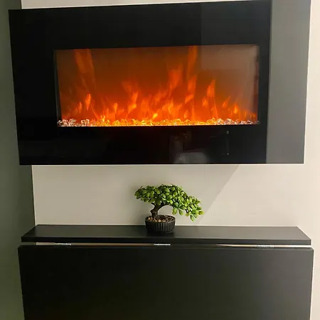 Crystal Studio-downtown Escape-navarinou Square *